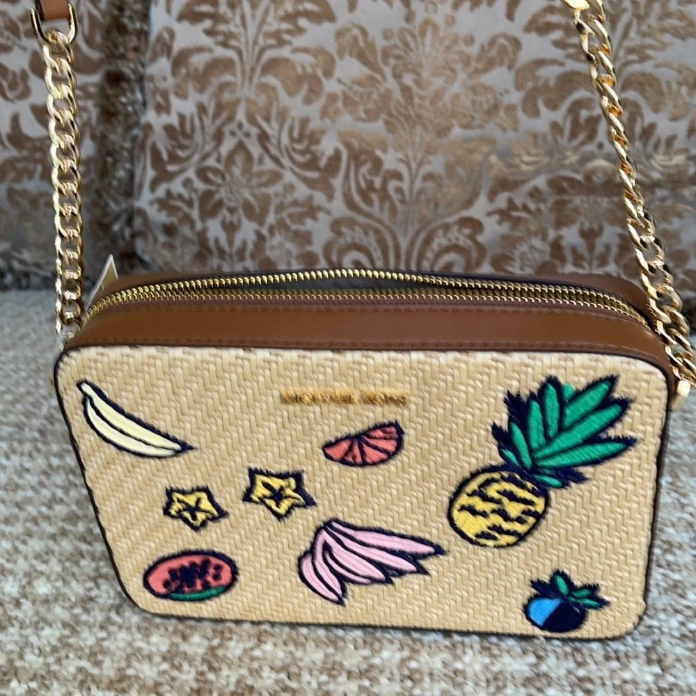 MK Island Escape Jet Set Item LG XBODY Natural Mlt - Picture 8 of 16